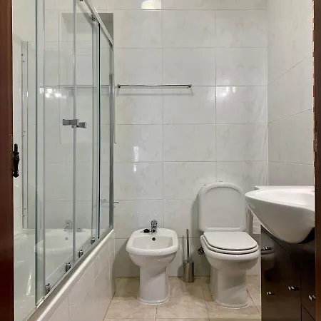 Apartamento Familiar Central דירה קלדס דה ריינה